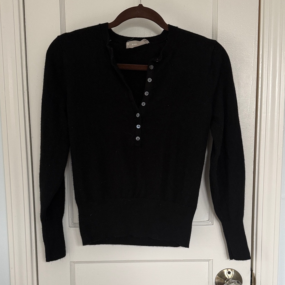 Everlane Cashmere Black Button-Up Henley Sweater sold out style